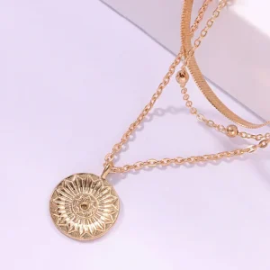 Fashionable Layered Necklace